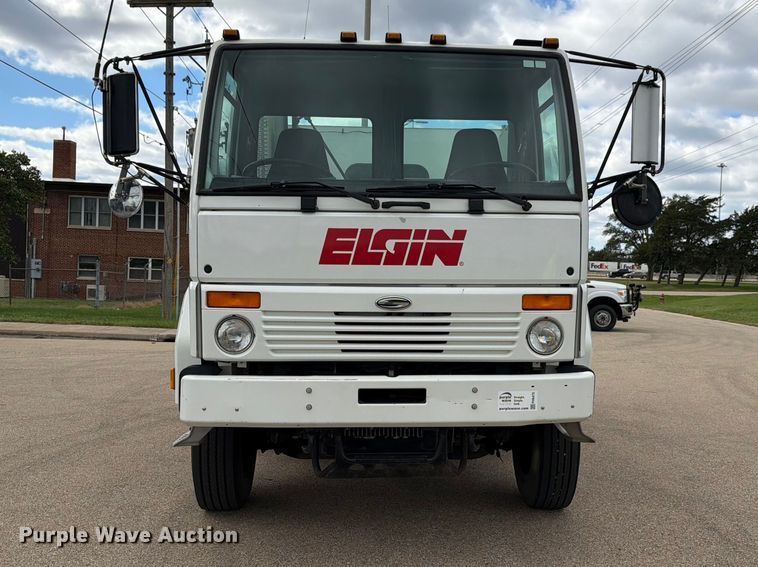 2006 Sterling SC8000
