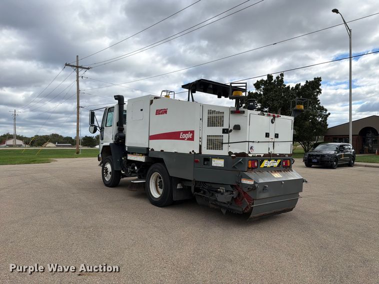 2006 Sterling SC8000