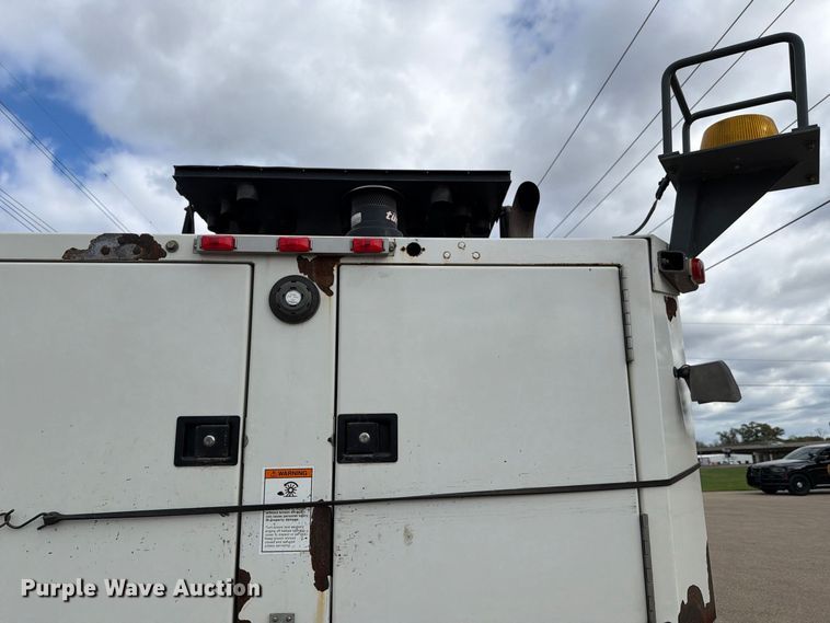 2006 Sterling SC8000