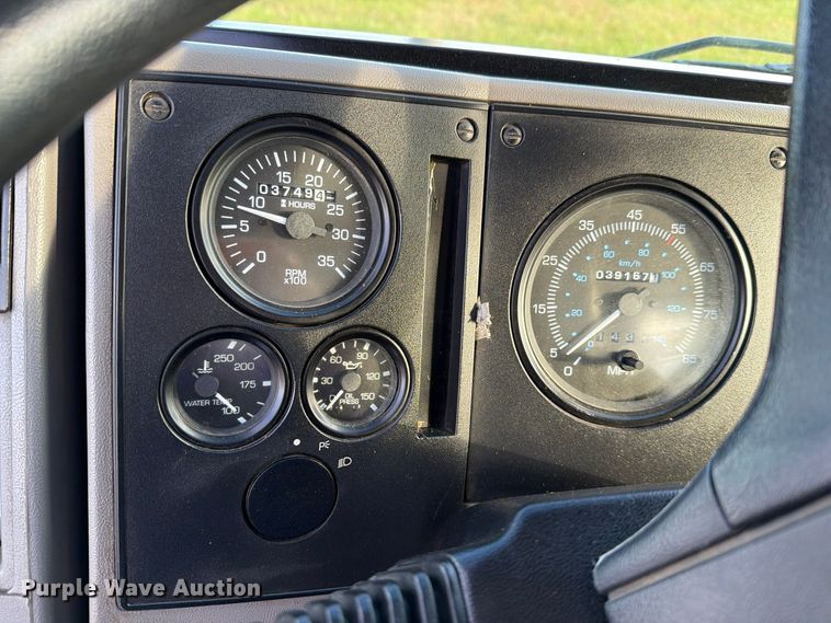 2006 Sterling SC8000