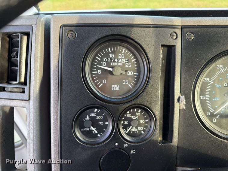 2006 Sterling SC8000
