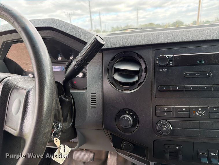 2012 Ford F350 XL SUPER DUTY