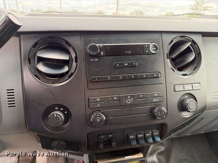 2012 Ford F350 XL SUPER DUTY