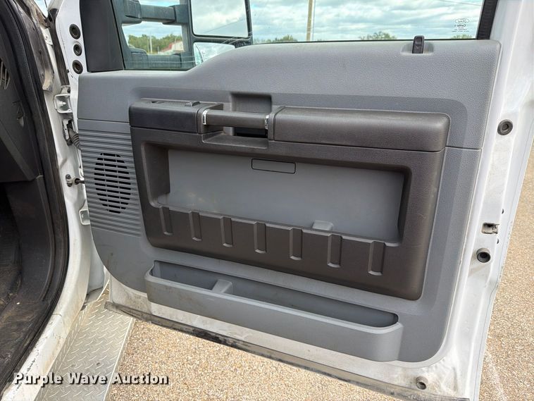 2012 Ford F350 XL SUPER DUTY
