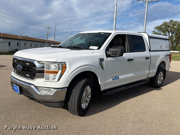 image for item FH6479 2022 Ford F150 XLT Crew Cab pickup truck