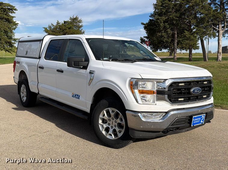 image for item FH6479 2022 Ford F150 XLT Crew Cab pickup truck