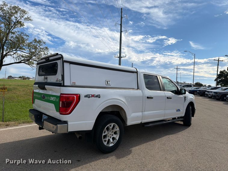 image for item FH6479 2022 Ford F150 XLT Crew Cab pickup truck