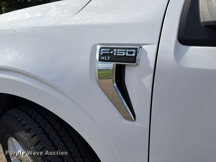 image for item FH6479 2022 Ford F150 XLT Crew Cab pickup truck