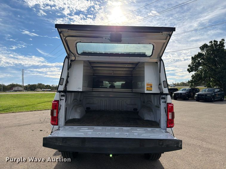 image for item FH6479 2022 Ford F150 XLT Crew Cab pickup truck