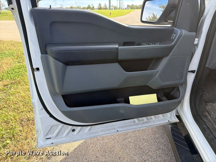 image for item FH6479 2022 Ford F150 XLT Crew Cab pickup truck