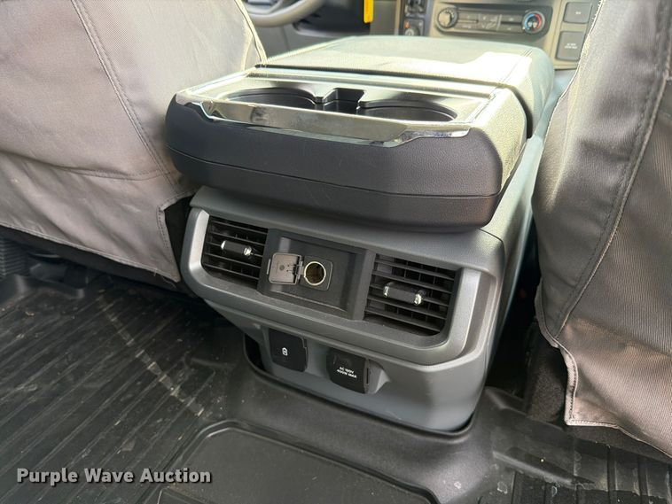image for item FH6479 2022 Ford F150 XLT Crew Cab pickup truck
