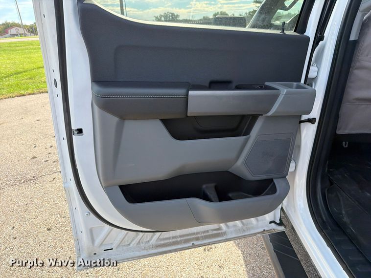 image for item FH6479 2022 Ford F150 XLT Crew Cab pickup truck