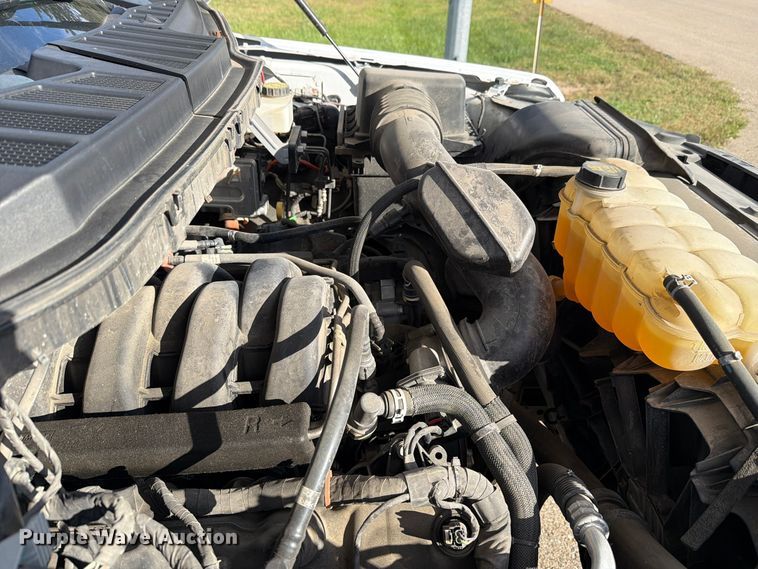 image for item FH6479 2022 Ford F150 XLT Crew Cab pickup truck
