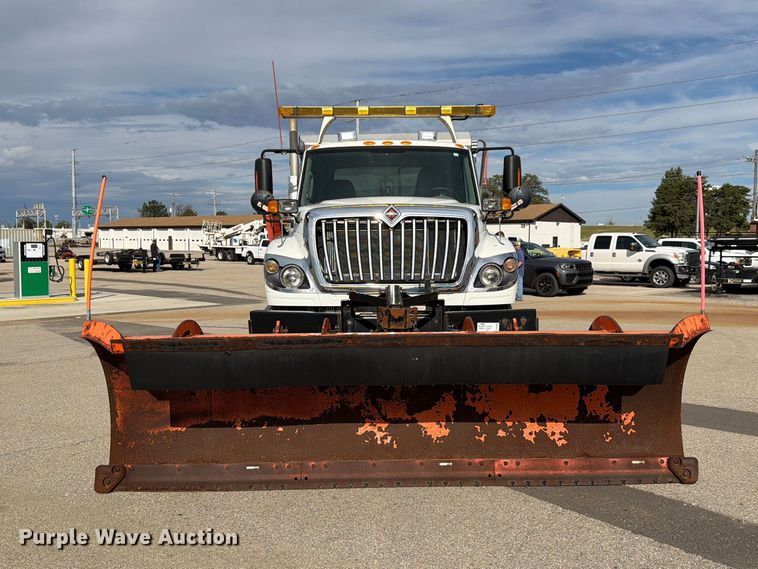 image for item FH6480 2015 International WorkStar 7500 dump truck