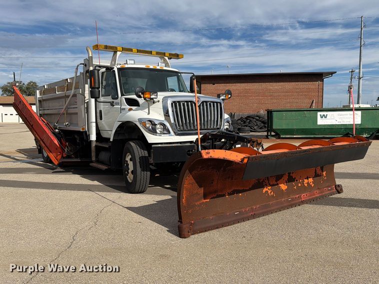 image for item FH6480 2015 International WorkStar 7500 dump truck