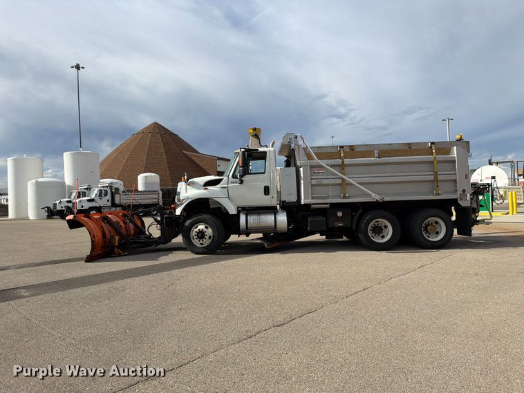 image for item FH6480 2015 International WorkStar 7500 dump truck