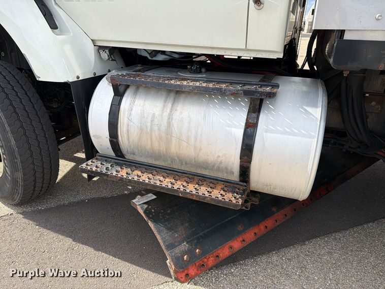 image for item FH6480 2015 International WorkStar 7500 dump truck