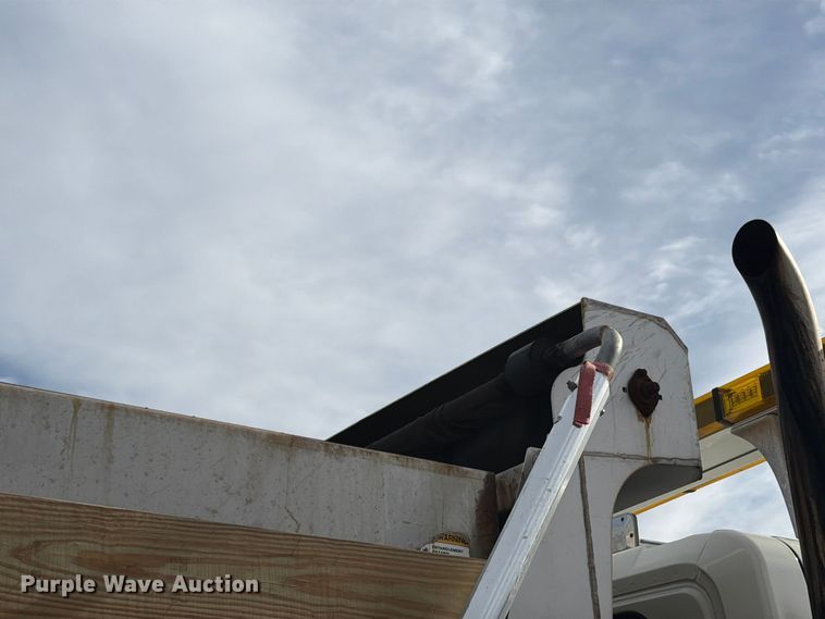 image for item FH6480 2015 International WorkStar 7500 dump truck