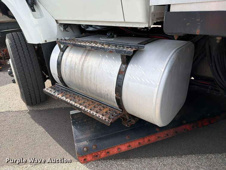 image for item FH6480 2015 International WorkStar 7500 dump truck