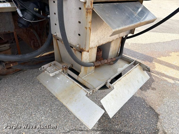 image for item FH6480 2015 International WorkStar 7500 dump truck