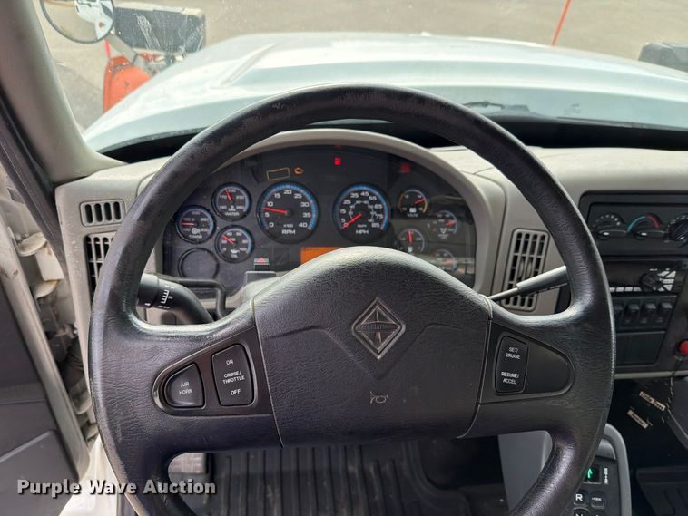 image for item FH6480 2015 International WorkStar 7500 dump truck