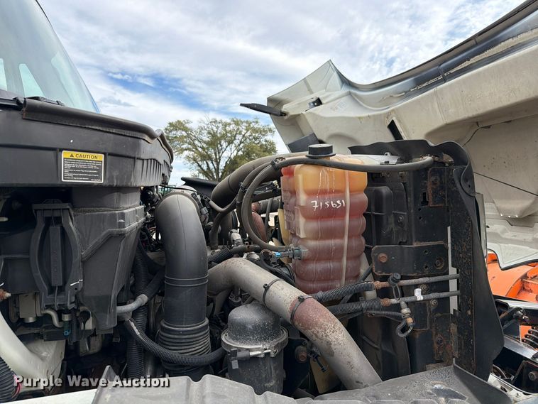image for item FH6480 2015 International WorkStar 7500 dump truck