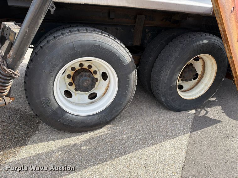 image for item FH6480 2015 International WorkStar 7500 dump truck