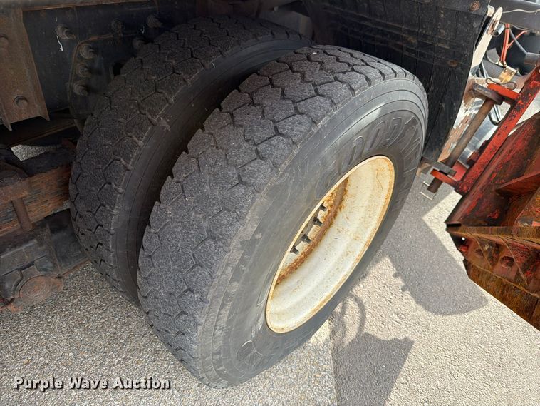 image for item FH6480 2015 International WorkStar 7500 dump truck