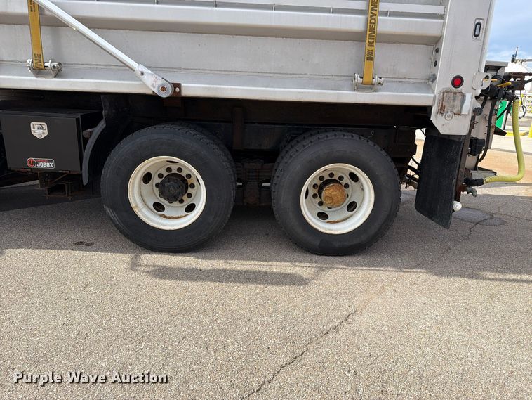 image for item FH6480 2015 International WorkStar 7500 dump truck