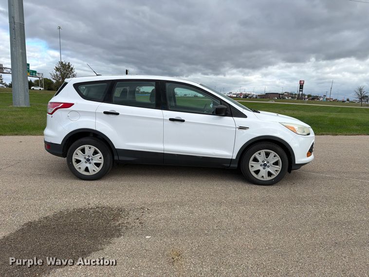 image for item FH6498 2014 Ford Escape S SUV