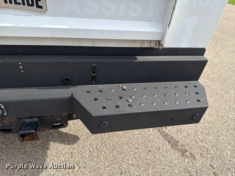 image for item FH6499 2022 Ford F250 Super Duty Crew Cab utility bed pickup truck