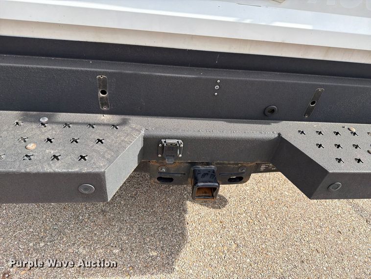 image for item FH6499 2022 Ford F250 Super Duty Crew Cab utility bed pickup truck