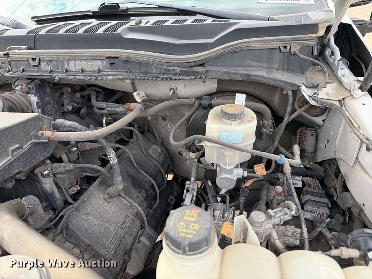 image for item FH6499 2022 Ford F250 Super Duty Crew Cab utility bed pickup truck