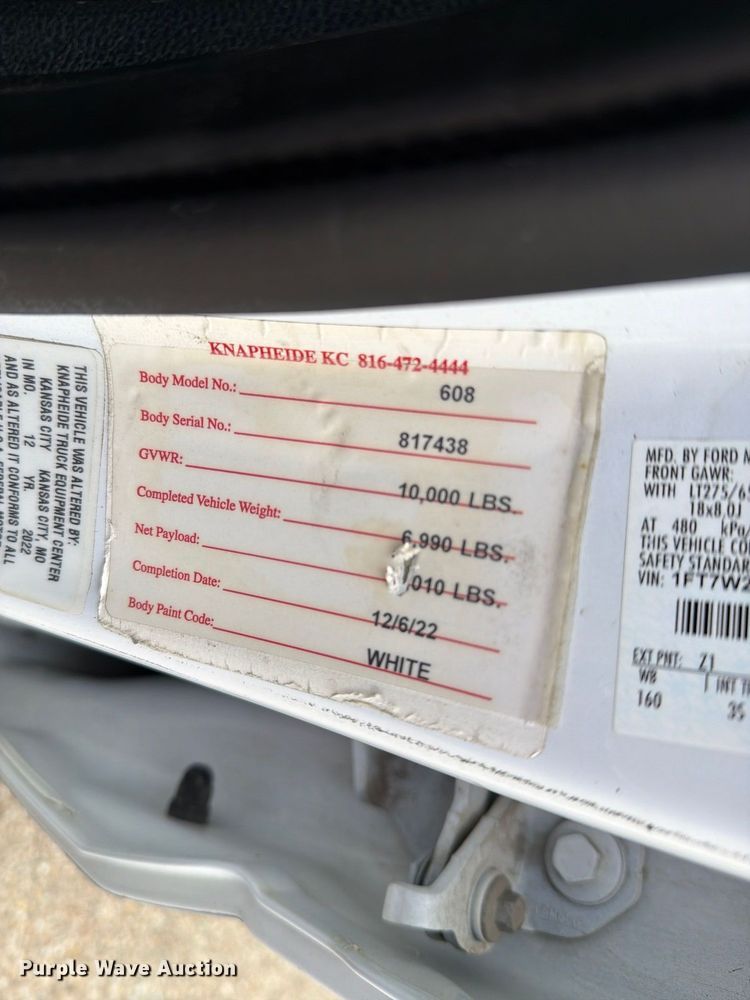 image for item FH6499 2022 Ford F250 Super Duty Crew Cab utility bed pickup truck