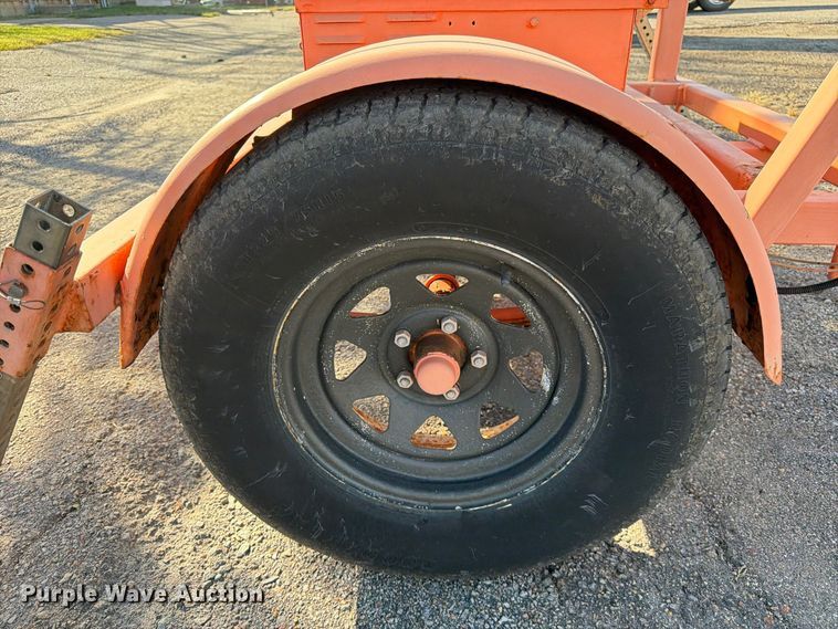 image for item FK3923 Wanco arrow board trailer