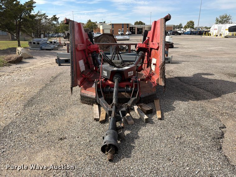 image for item FK3926 2005 Brush Hog 715 batwing rotary mower