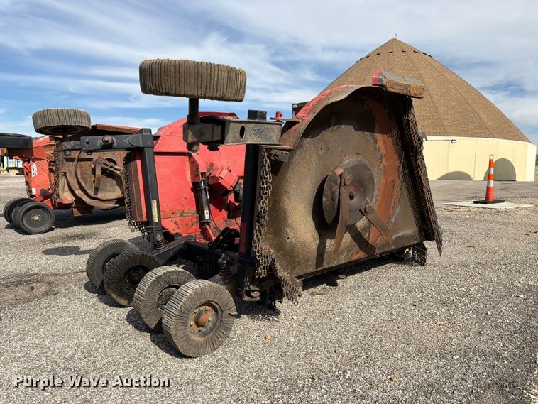 image for item FK3926 2005 Brush Hog 715 batwing rotary mower