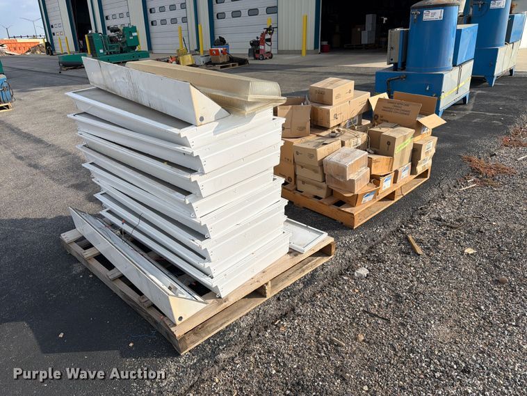 image for item FK3934 (8) Fluorescent lights