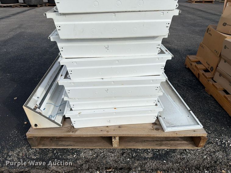 image for item FK3934 (8) Fluorescent lights
