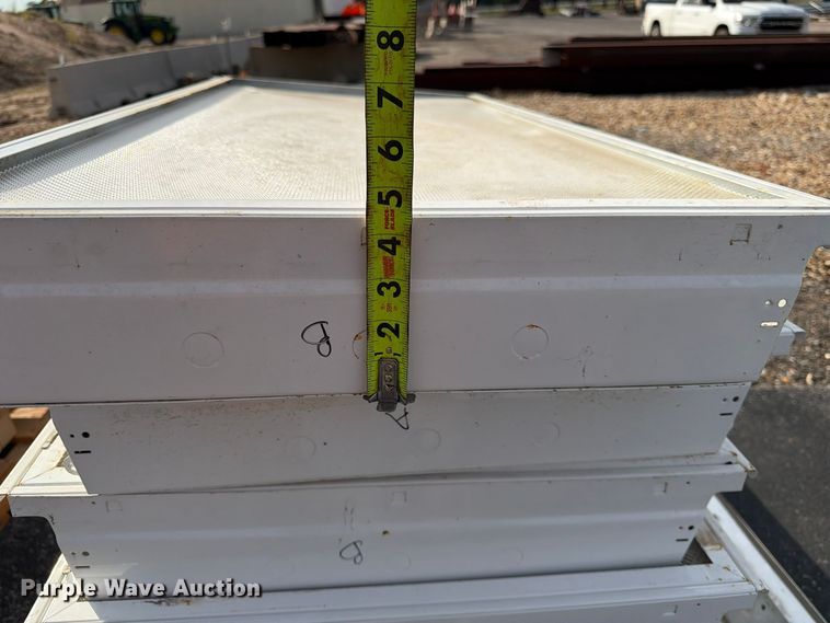 image for item FK3934 (8) Fluorescent lights