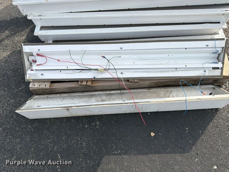 image for item FK3934 (8) Fluorescent lights