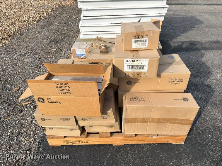 image for item FK3934 (8) Fluorescent lights