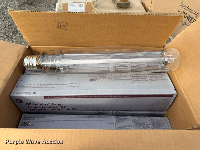 image for item FK3934 (8) Fluorescent lights