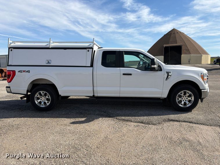 image for item FK3935 2022 Ford F150 XLT Ext. Cab pickup truck