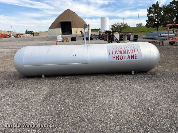 image for item FK3937 Propane tank