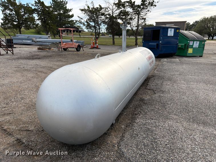 image for item FK3937 Propane tank