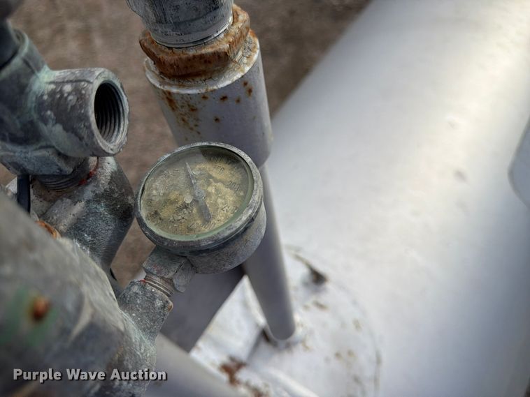 image for item FK3937 Propane tank