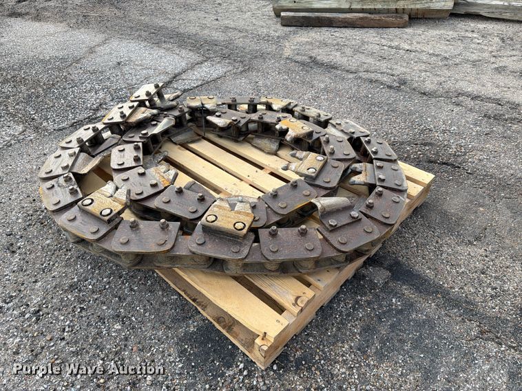image for item FK3939 Vermeer 7600M trencher chain