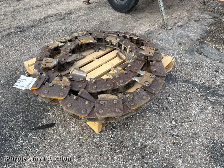 image for item FK3939 Vermeer 7600M trencher chain