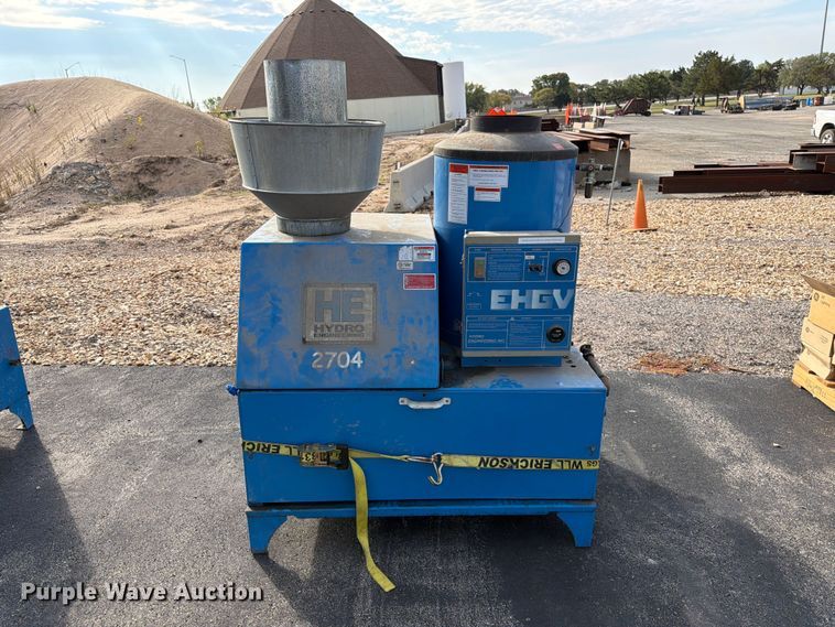 image for item FK3946 Hydro Engineering 4/2000EHGV-B pressure washer